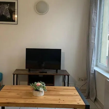 Appartement 5 *